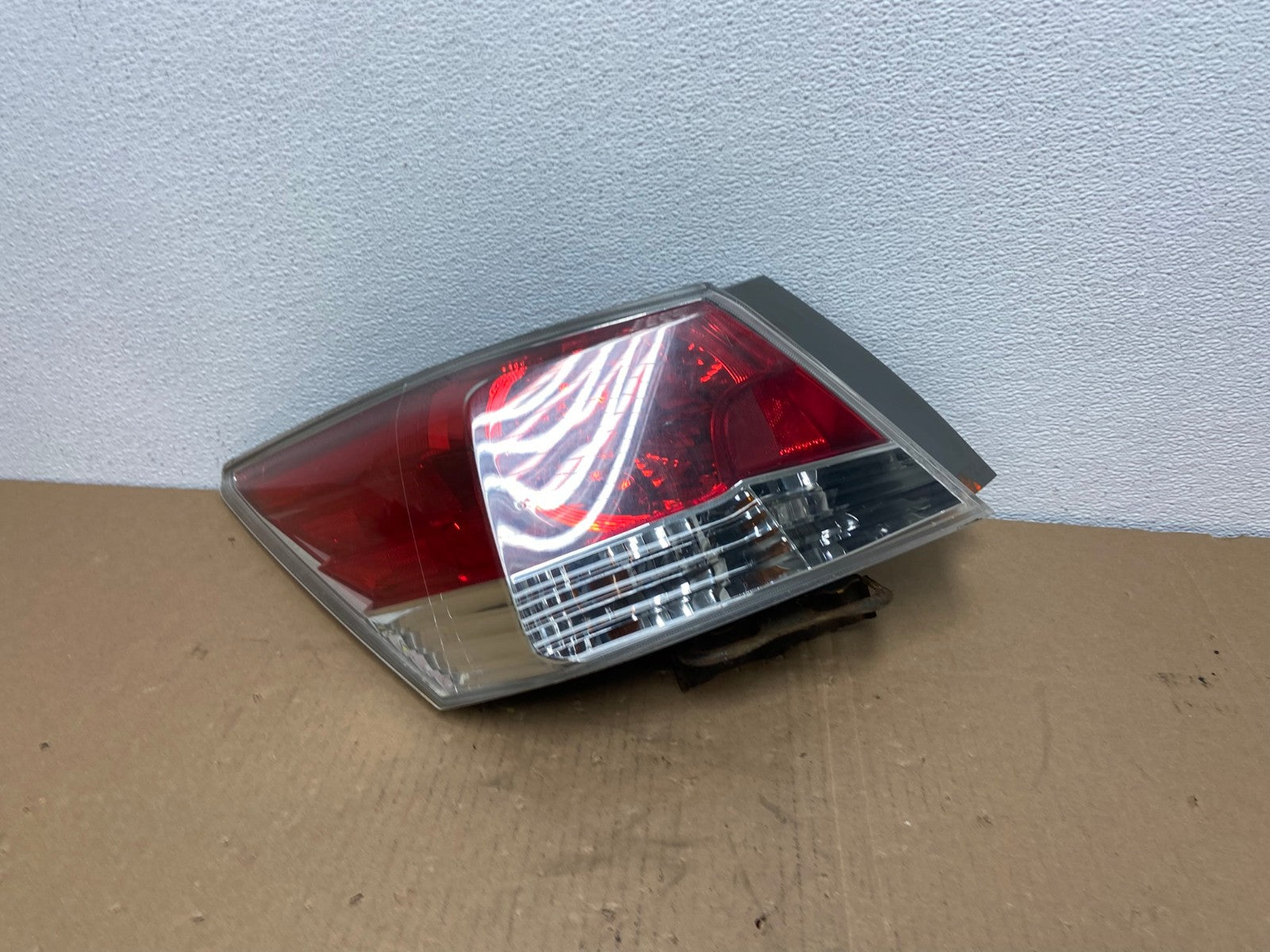 2008 to 2012 Honda Accord Sedan Tail light Left Driver LH Side AB6447 LK0