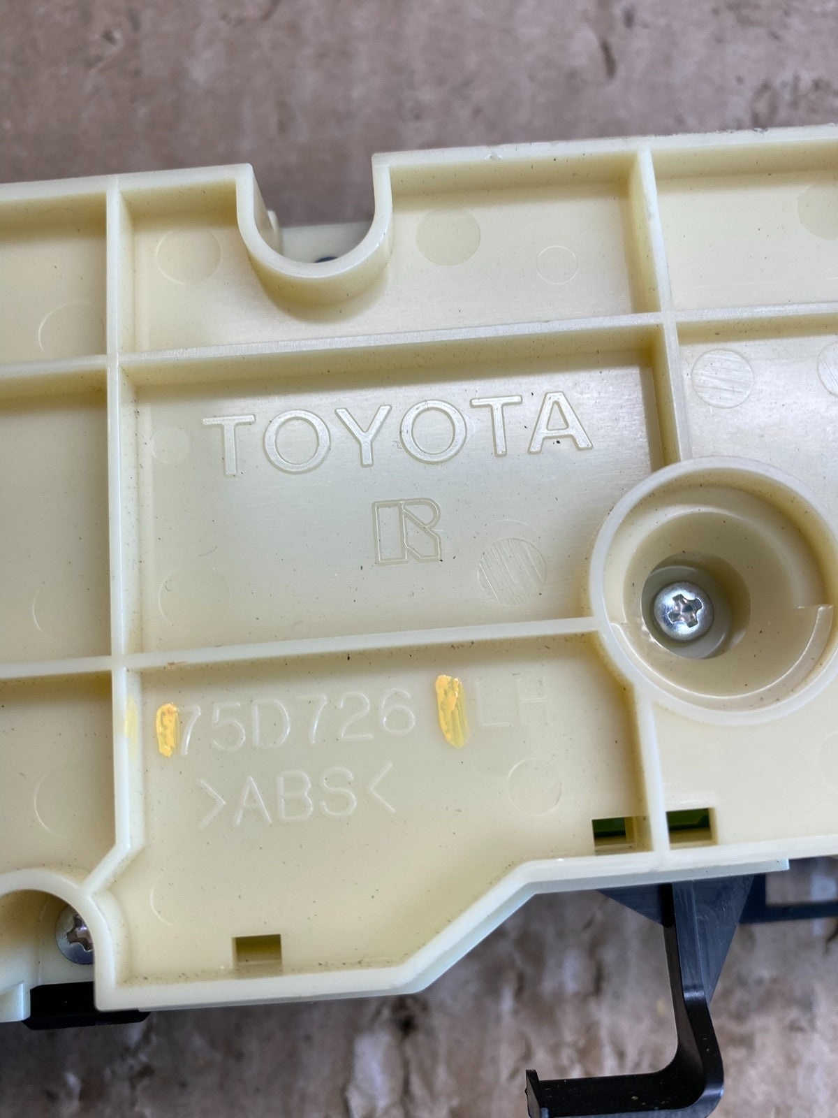 2010 to 2015 Toyota Prius A/C Heater Climate Control Unit Switch ac9164 DG5