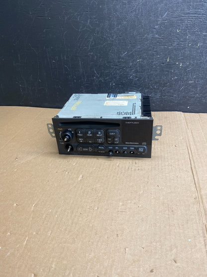 1995 to 2002 GMC Chevy Truck Yukon Silverado AM FM Radio AE4382 DG0