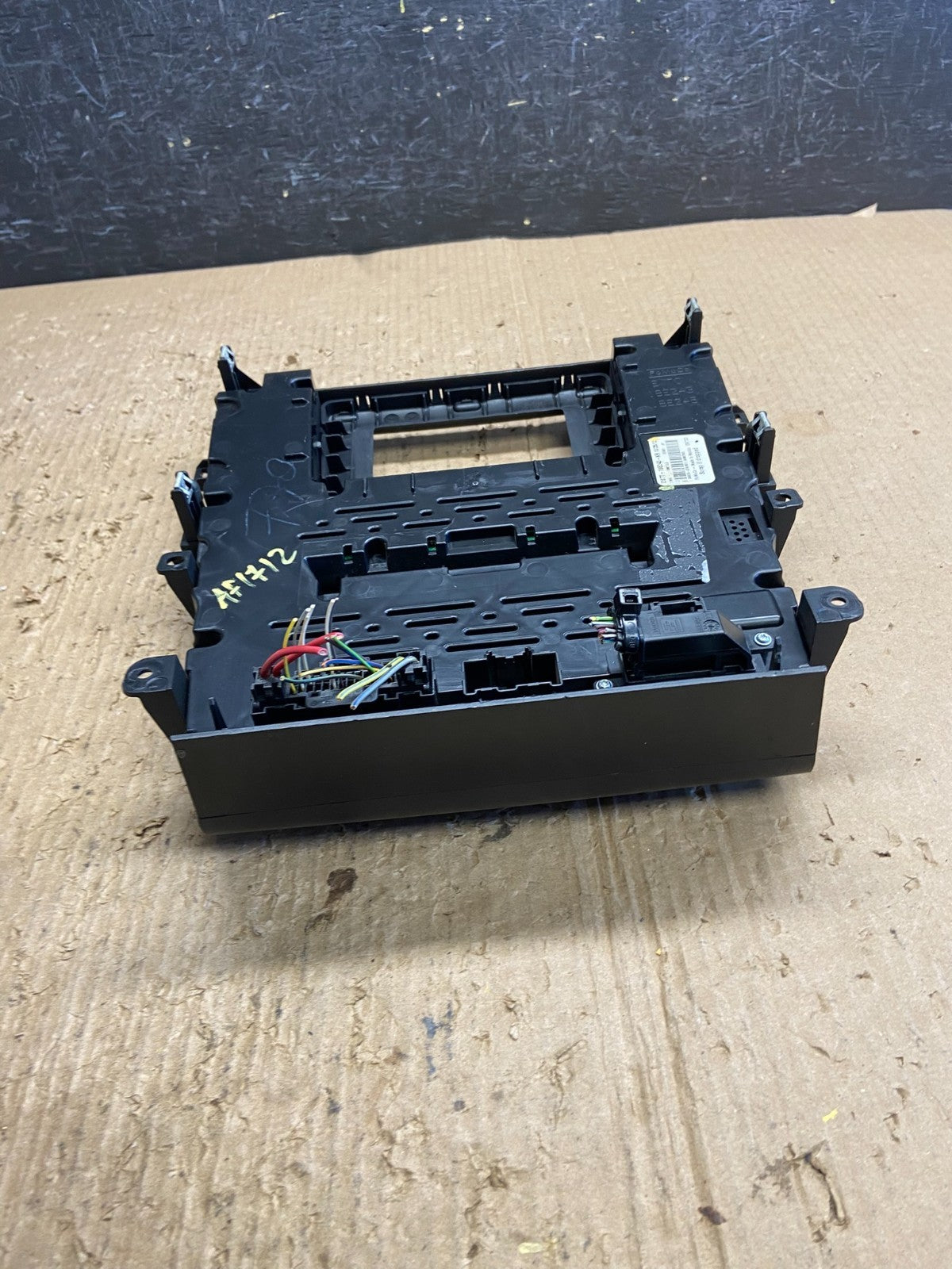 2013 to 2017 Ford Fusion Radio Climate Control A/C Control AF1712 DG4