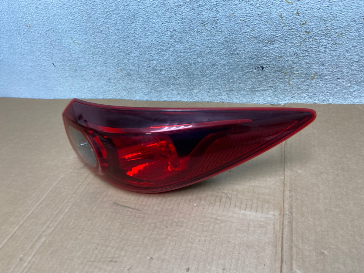 2014 2015 2016 Mazda 3 Right Passenger Rh Side Tail Light AI3772 LK1