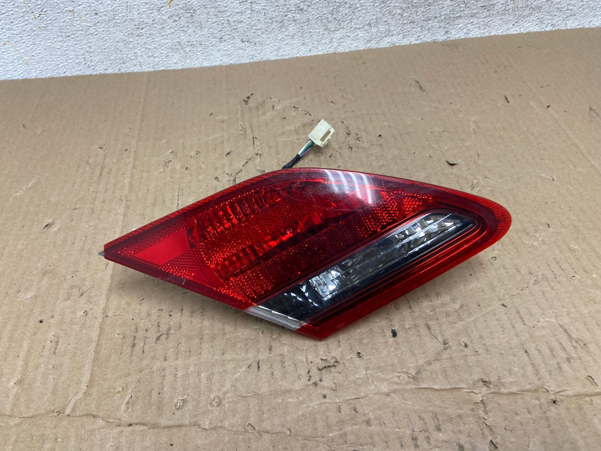 2005-2010 Toyota Avalon Left Driver LH Side Tail Light Inner AI1255 LK0