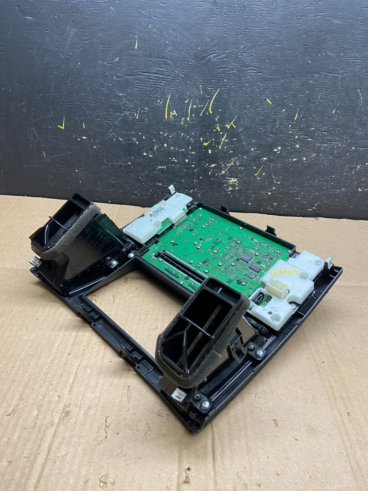 2006 - 2008 Infiniti FFX35 FX45 Radio Climate Control Panel Bezel aa4900 DG3