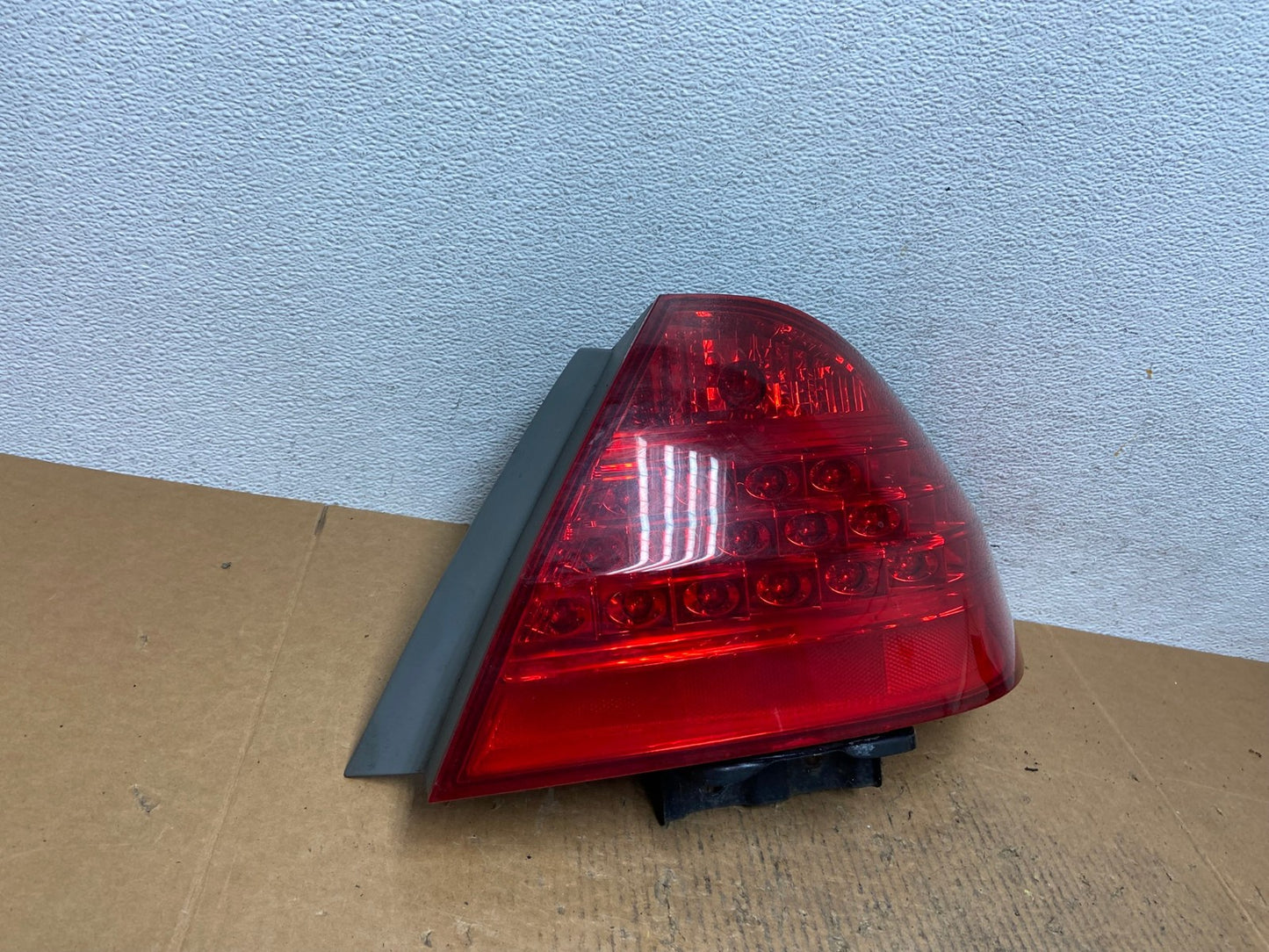2006 - 2007 Honda Accord Right Passenger Side Tail light AE1465 LK2