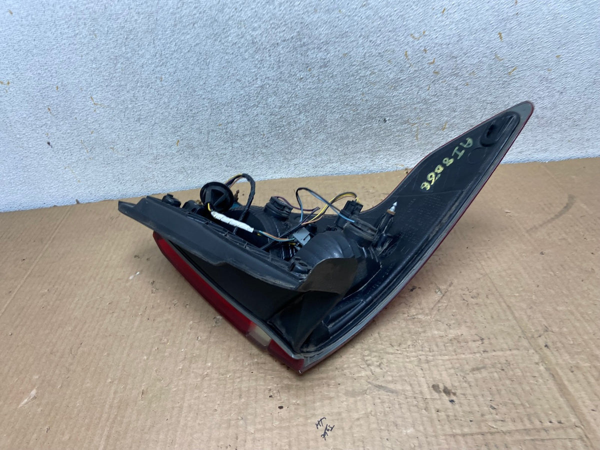 2011 2012 2013 2014 2015 Ford Explorer Right Passenger RH Tail light AI8066 LK4