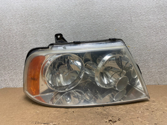 Xenon 2003-2006 Lincoln Navigator Right Passenger Side Headlight OEM AB4875 DW0