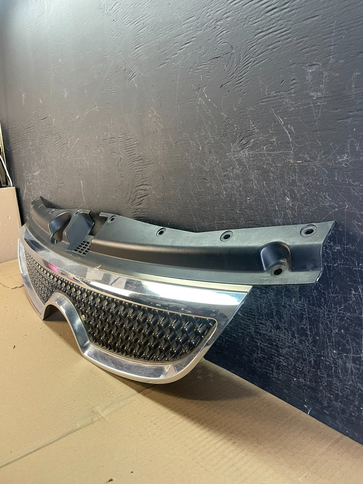 2007 to 2011 Hyundai Veracruz Chrome Grille Grill AE3517 DG1