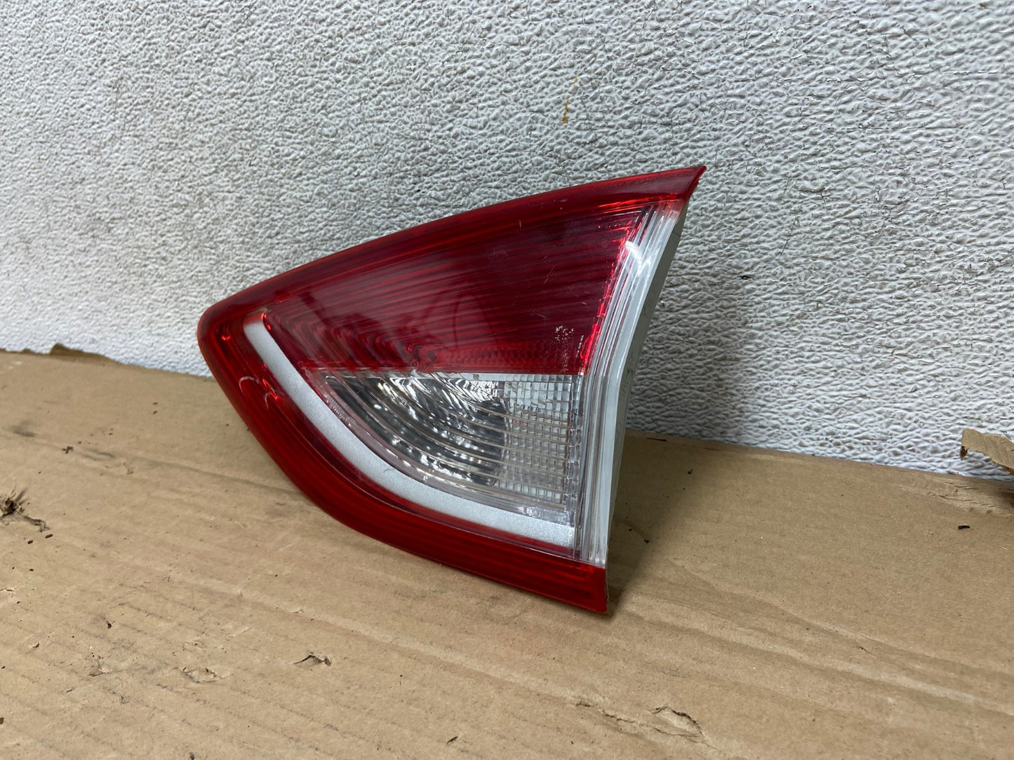 2013 to 2016 Ford Escape Right Passenger RH Side Inner Tail Light AG8168 LK2