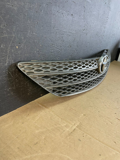 2002 2003 2004 Toyota Camry Front Upper Grill Grille AD5782 DG2