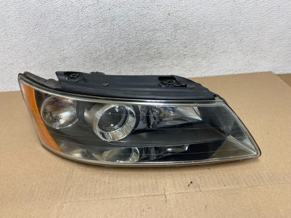 2006-2008 Hyundai Sonata Right Passenger Rh Side Headlight Halogen AE6637 DW0