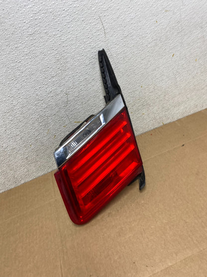 2009 - 2012 Bmw 7-Series F01 F02 750i Right Passenger Inner Tail Light O6681 DW2