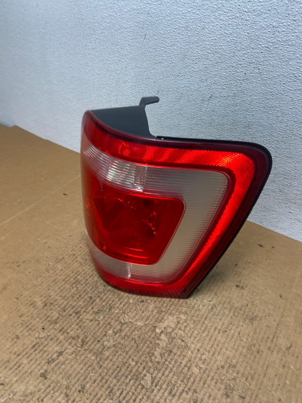 2008 to 2012 Ford Escape Right Passenger RH Side Tail Light AE2857 LK1