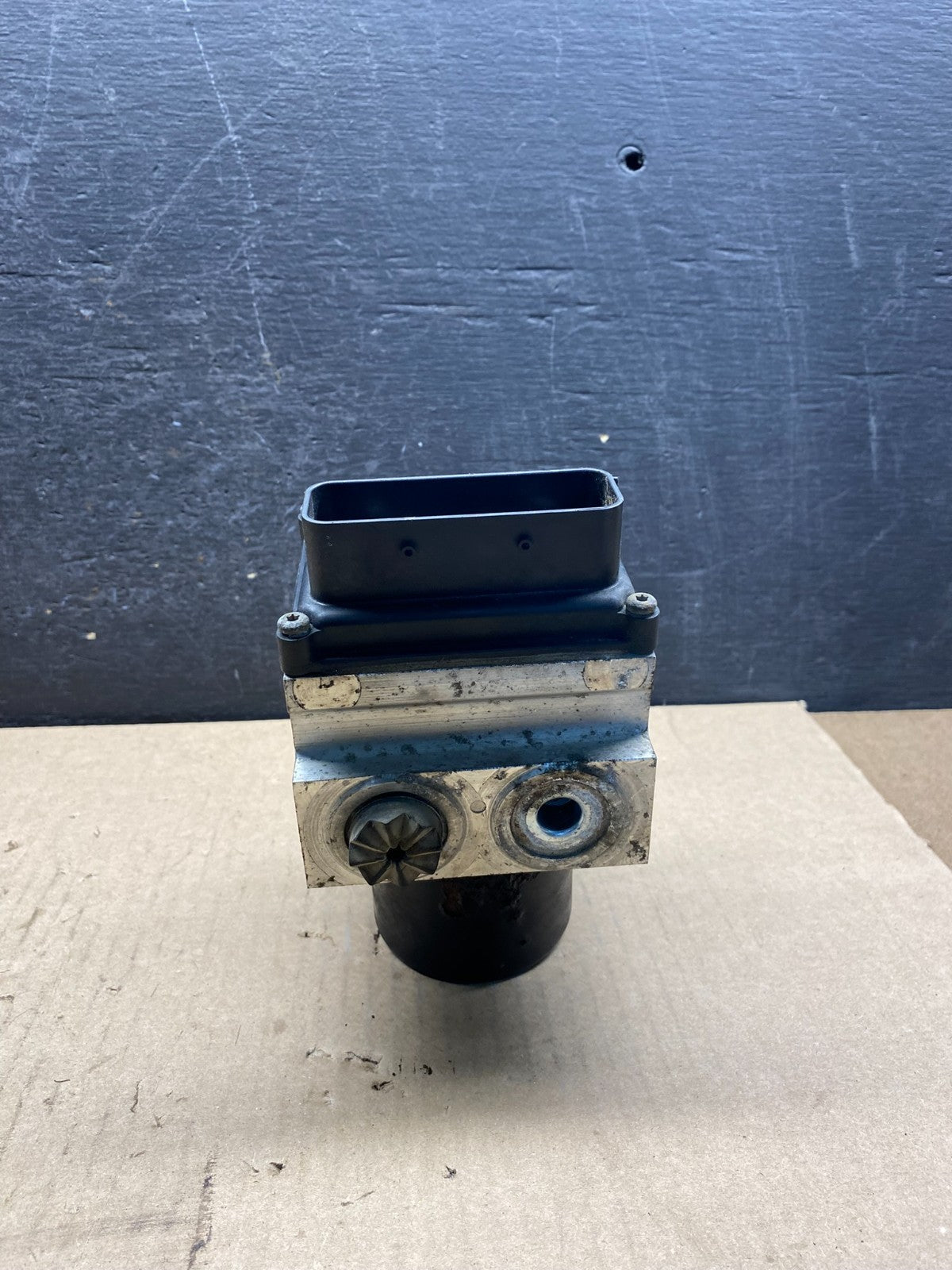 2005 2006 2007 Ford F250 F350 SD ABS Anti Lock Brake Pump Module AG9689 DG3