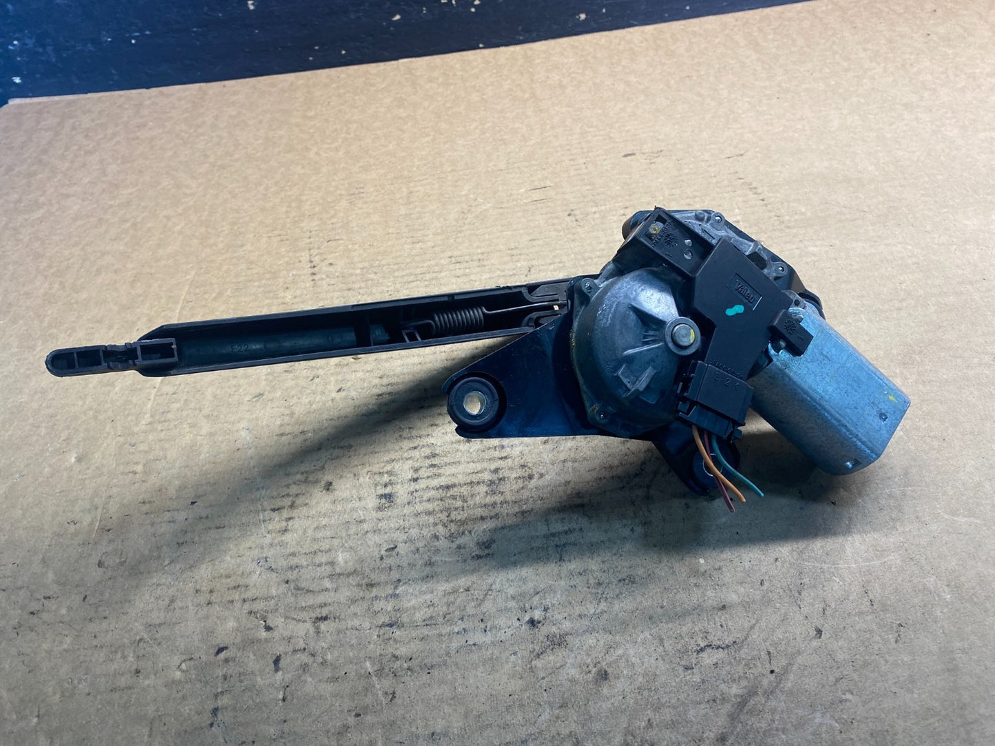 2013 - 2022 Chevrolet Trax Rear Wiper Motor AA09485