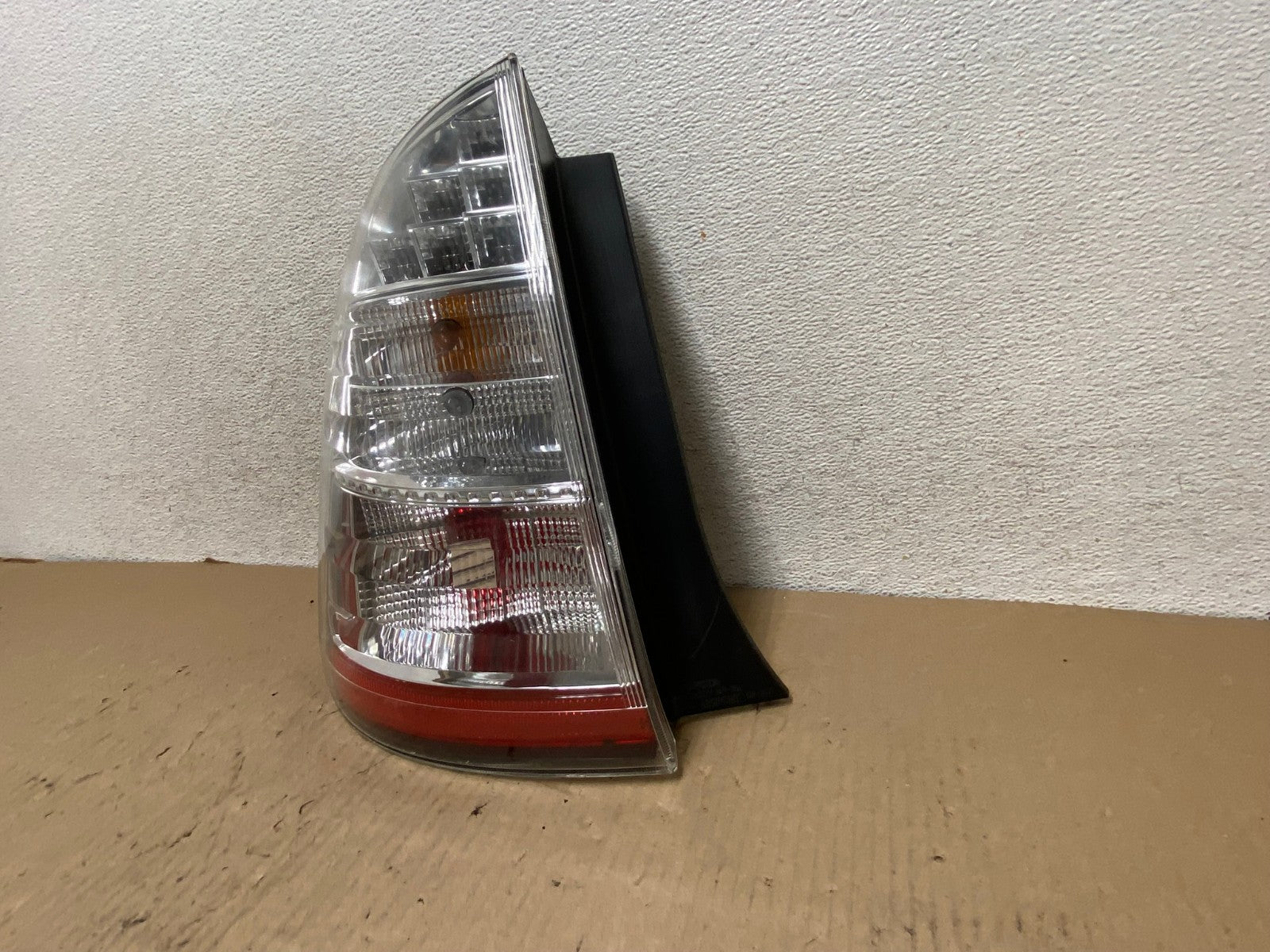 2006 2007 2008 2009 Toyota Prius Tail Light Left Driver LH AG7995 LK2