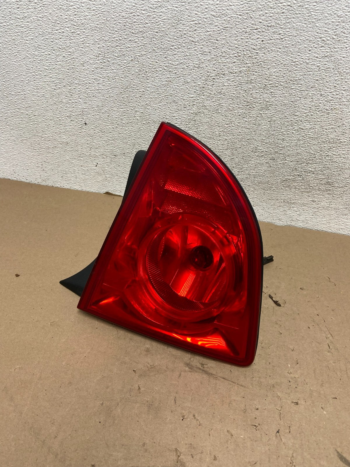 2008 2012 Chevrolet Malibu Right Passenger RH Side Tail Light AG41050