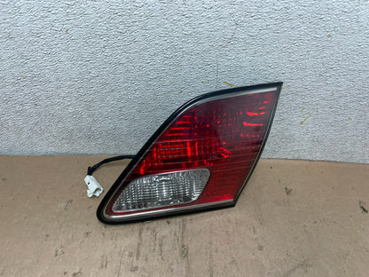 2002 2003 2004 Lexus Es300 Es330 Right Passenger Inner Tail Light Oem Q4927 DW0