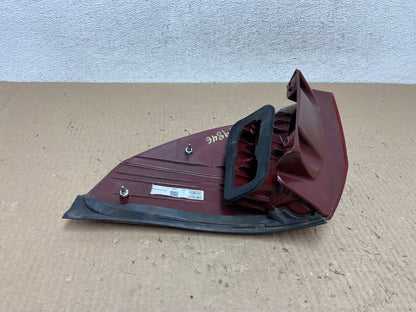 2004 to 2005 Toyota Sienna Left Driver LH Side Tail Light DEPO AE9846 LK4