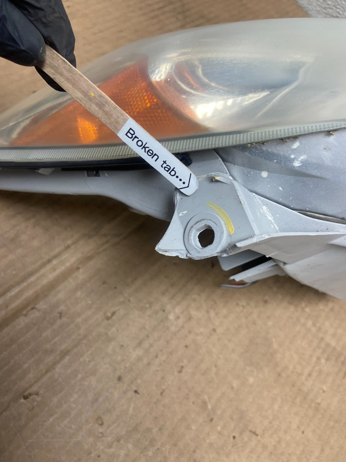 2002 to 2004 Toyota Camry Halogen Headlight Right Passenger Rh OEM AA6207 DW4