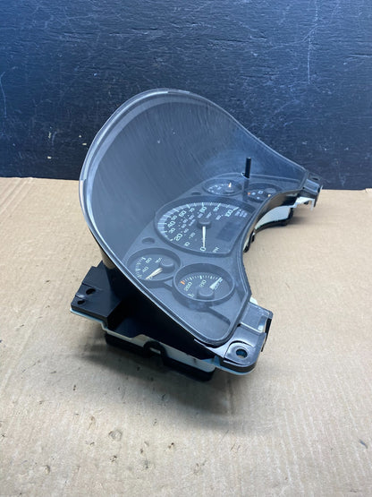 2004 to 2007 Chevrolet Express Speedometer Cluster Gauge ae7595 DG1