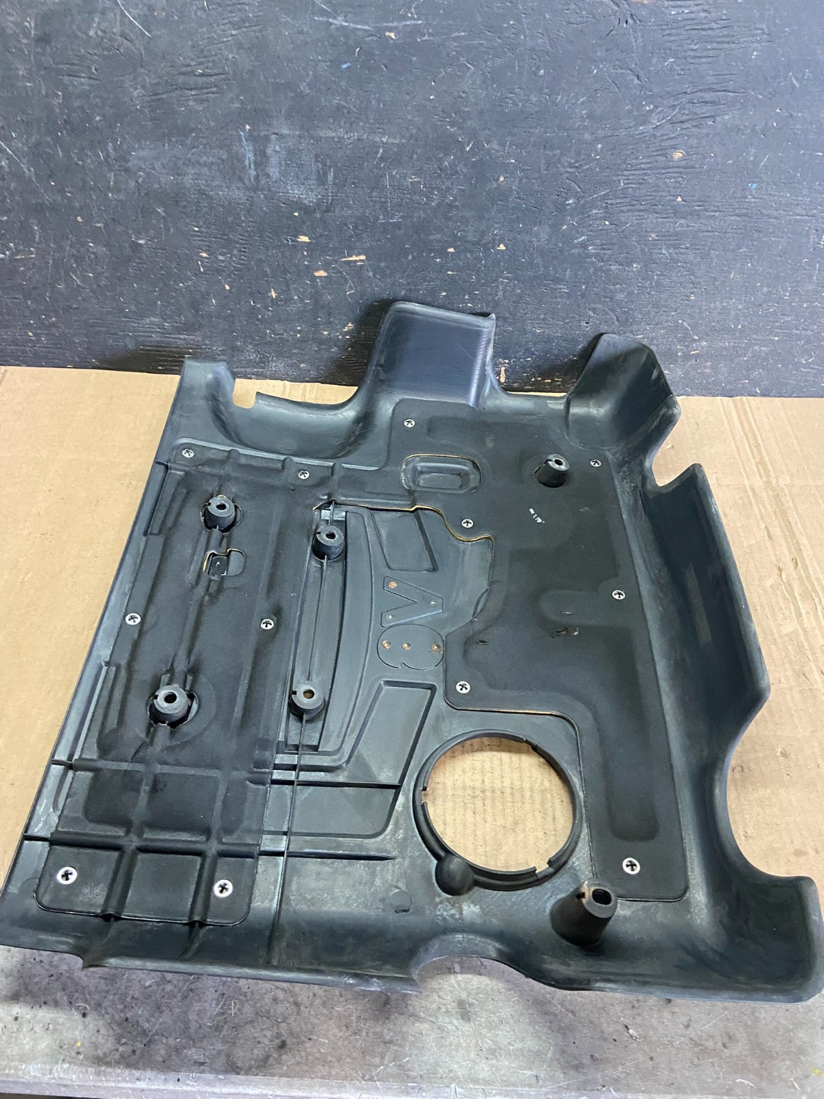 2003 to 2006 Kia Sorento 3.5L V6 Engine Motor Top Lid Cap Cover p8472 DG6