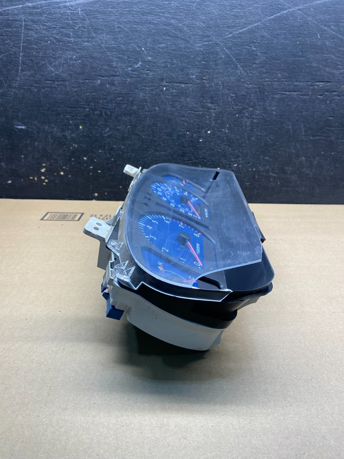 2001 2003 Toyota Sienna Speedometer Cluster Gauge W4047 DG7