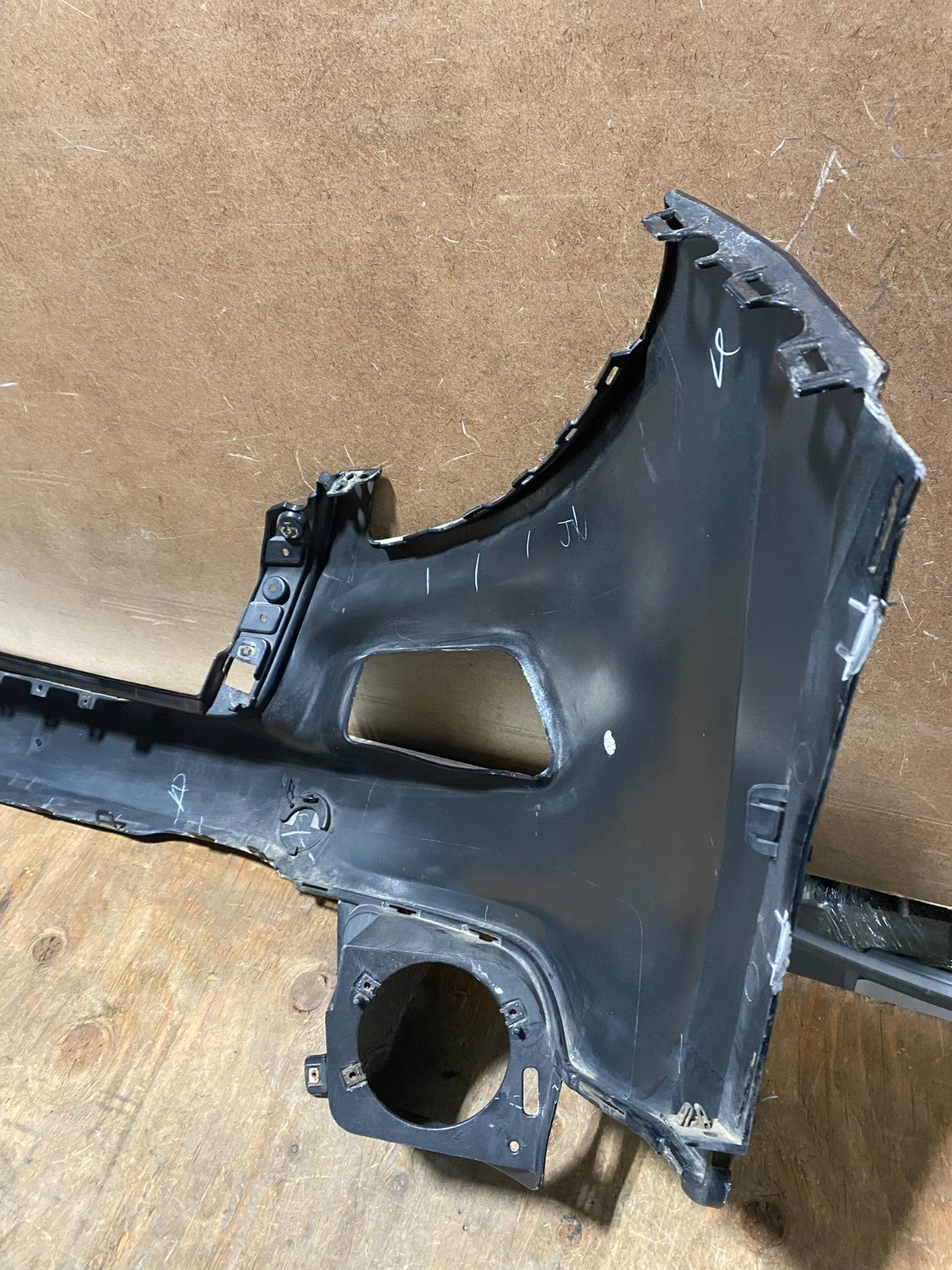2014 to 2018 Jeep Cherokee Front Bumper Cover Plastic AE36515