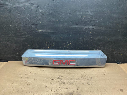 2011-2015 GMC Terrain Tailgate Liftgate Chrome Finish Molding Camera V2554 DG0