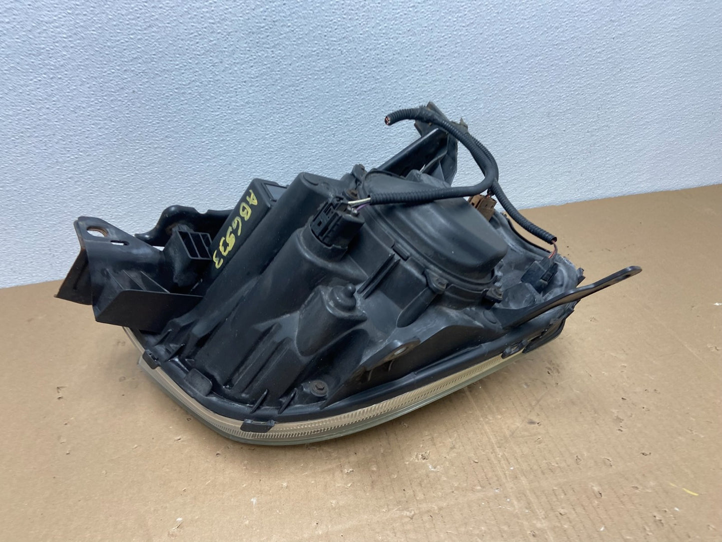 2005 2006 2007 Mercury Montego Left Driver LH Side Headlight Xenon HID AB6533 DW5