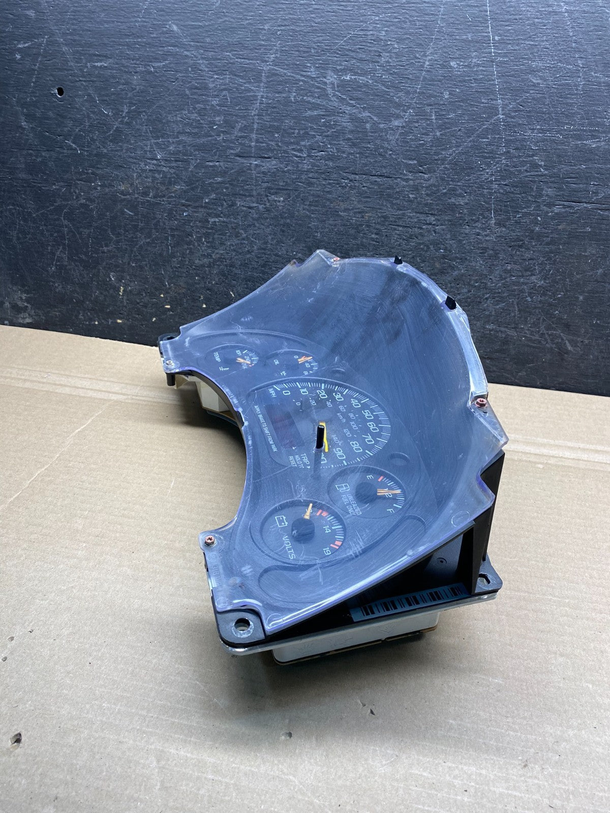 1996 to 1998 Chevrolet Astro Cluster Gauge Speedometer ECM ag9385 DG2