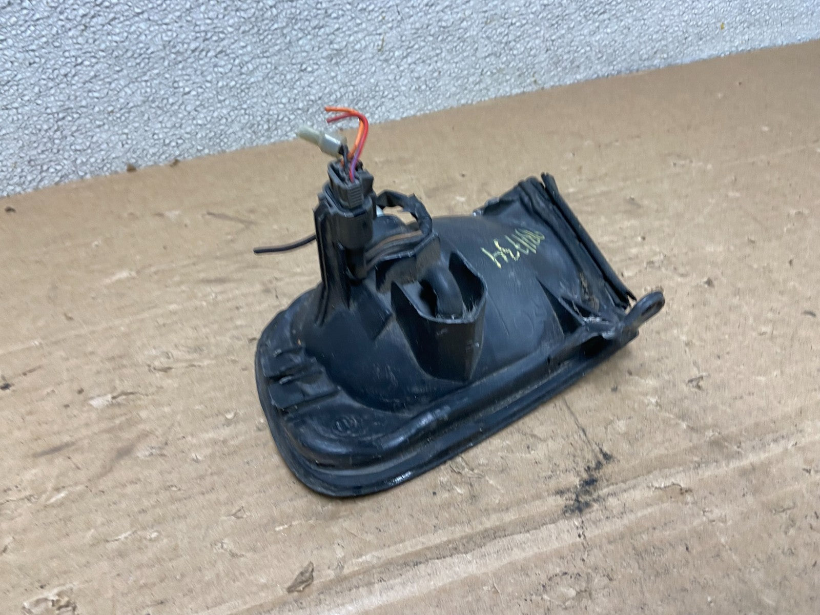 1995 1996 Nissan Maxima Right Passenger RH Corner Turn Signal Oem AB4734 DW6