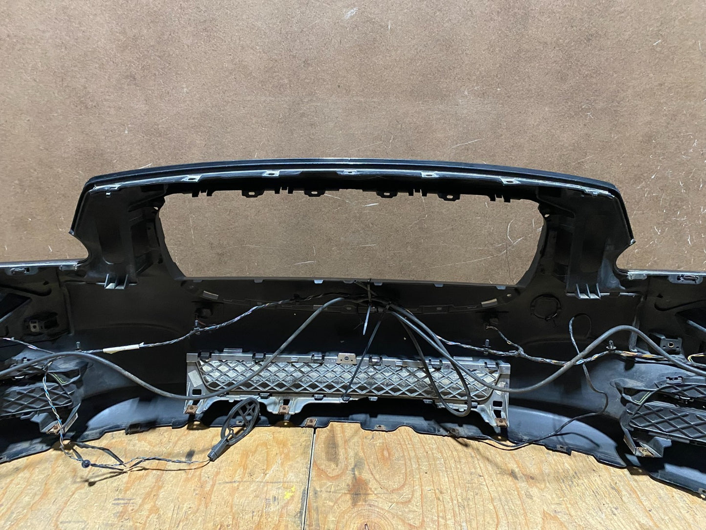 2010 to 22015 Jaguar XJL XJ X351 Front Bumper Cover Panel AW9317B971BA W4973 PS10