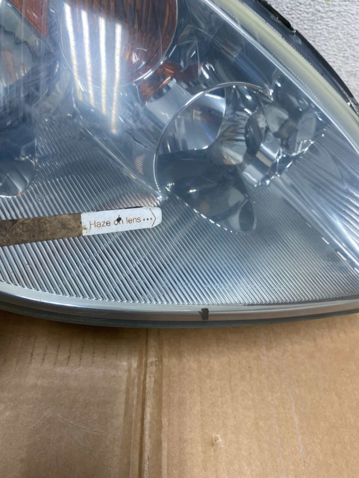 2002 to 2004 Nissan Altima Right Passenger Side Xenon Headlight AI3752 DW4