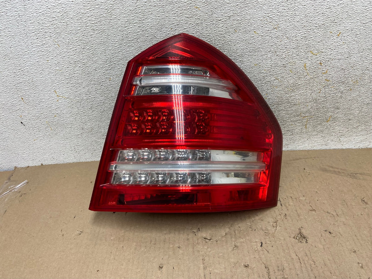2010 2011 2012 Mercedes GL-Class GL450 Right LED Tail Light AH7698 LK0