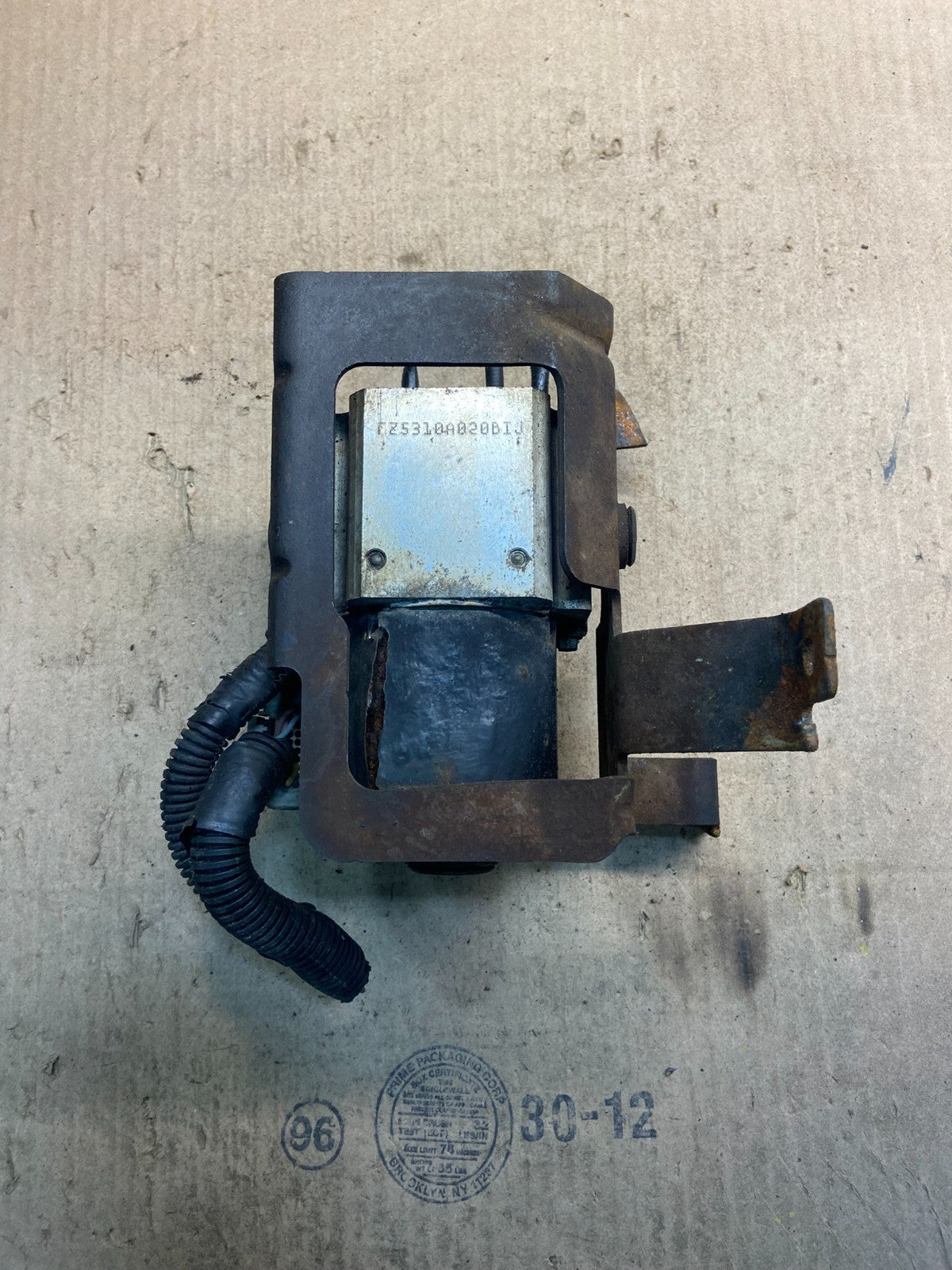 2003 - 2005 Chevrolet Silverado GMC Sierra ABS Anti-Lock Brake Module Z8855 DG0