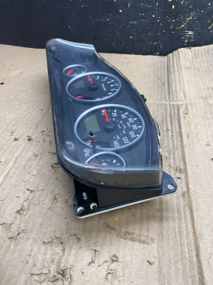 2010 Nissan Pathfinder Speedometer Cluster Gauge OEM x1963 DG3