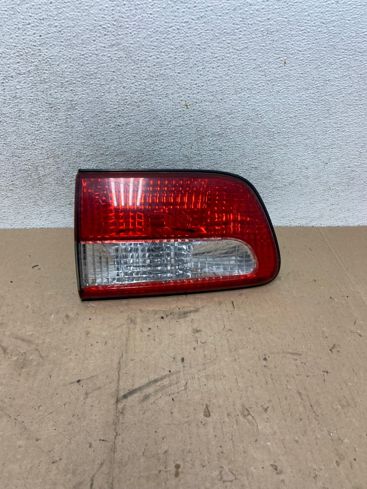 2001 2002 2003 Toyota Sienna Left Driver Lh Side Inner Tail Light AG4848 LK0