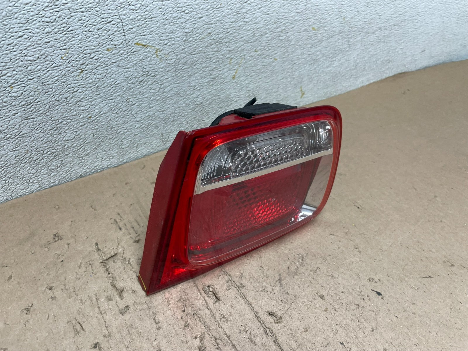 2013-2016 Chevrolet Malibu Right Passenger Rh Inner Tail Light Oem Q4730 DW2