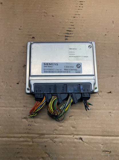2004 2005 Bmw 530i Ecm Ecu Engine Computer Module AD7639 DG0