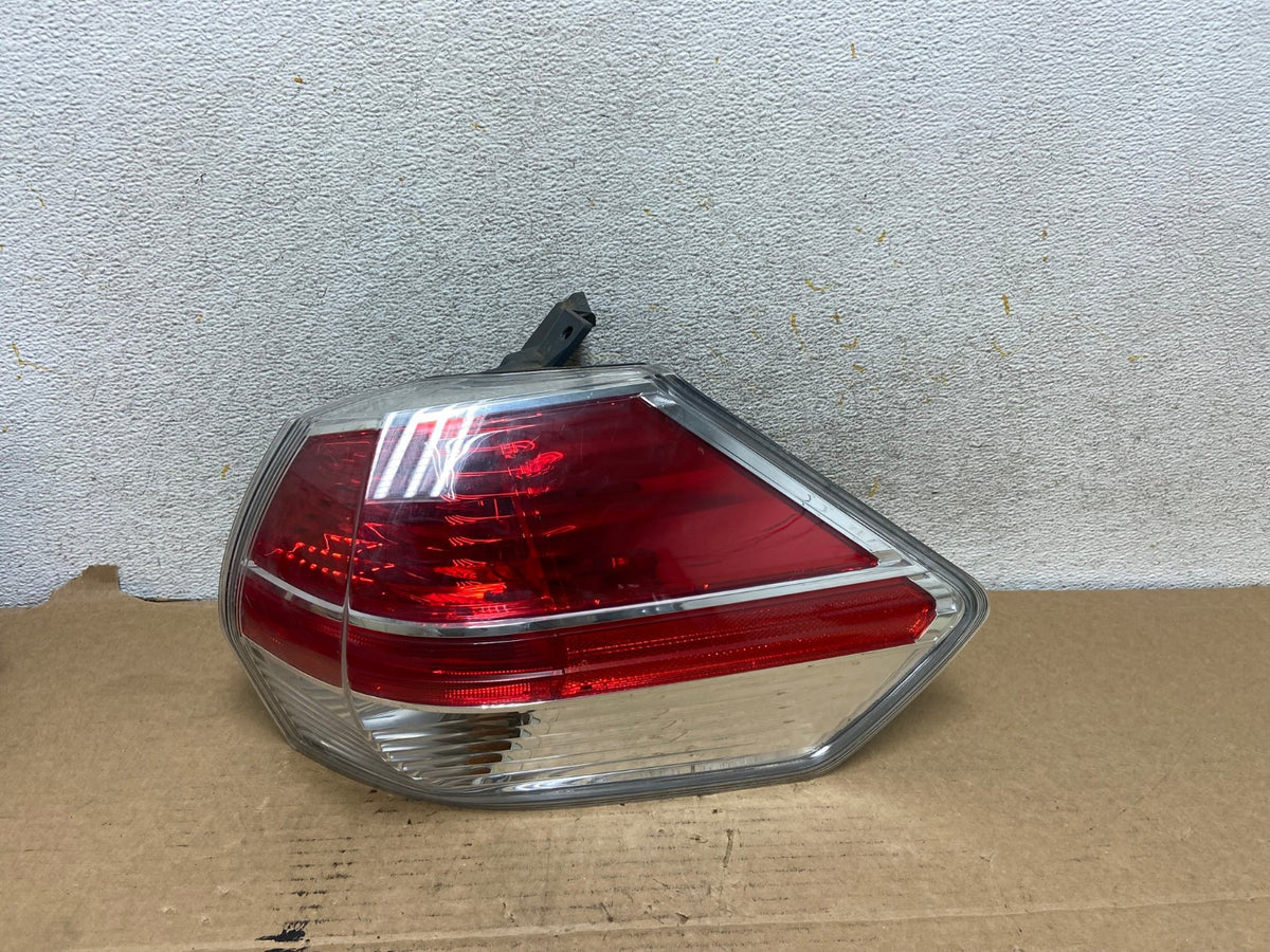 2014-2016 Nissan Rogue Right Passenger RH Side Outer Tail Light AH7909 LK0