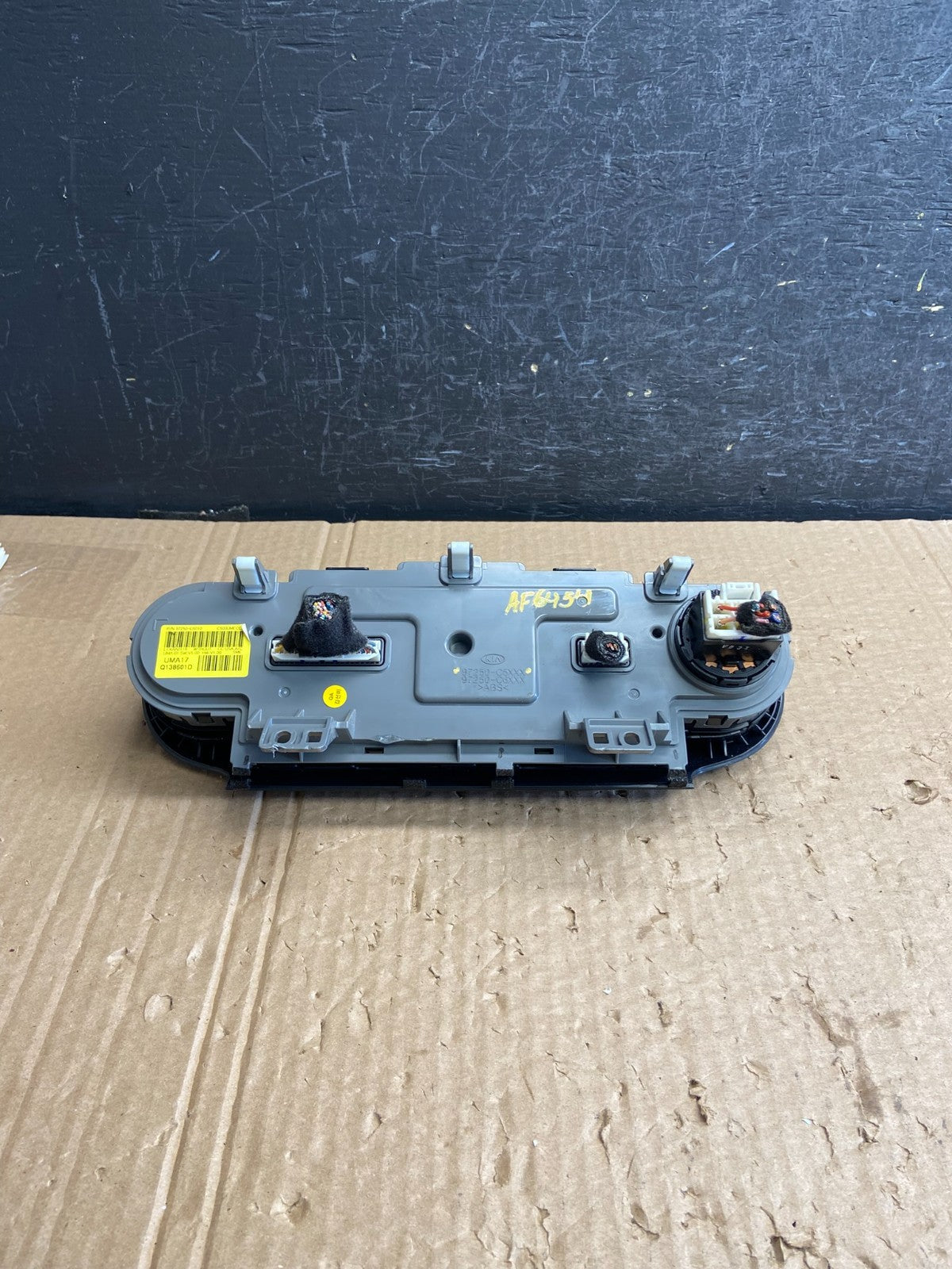 2016 to 2020 Kia Sorento Temperature AC Climate Control 97250-C5XXX AF6454 DG3