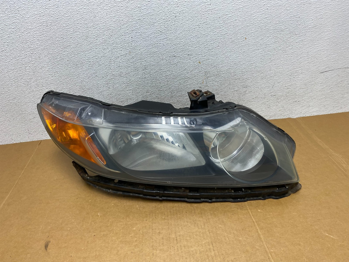 2006 2007 2008 Honda Civic Sedan Right Passenger Headlight Halogen AD8968 DW0