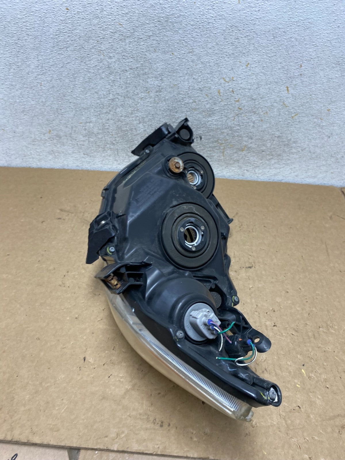2009 to 2010 Toyota Corolla Right Passenger Rh Halogen Headlight AI3683 DW10