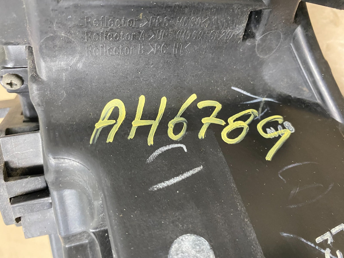 2011 to 2014 Nissan Murano Headlight Right Passenger Rh Halogen AH6789 DW9