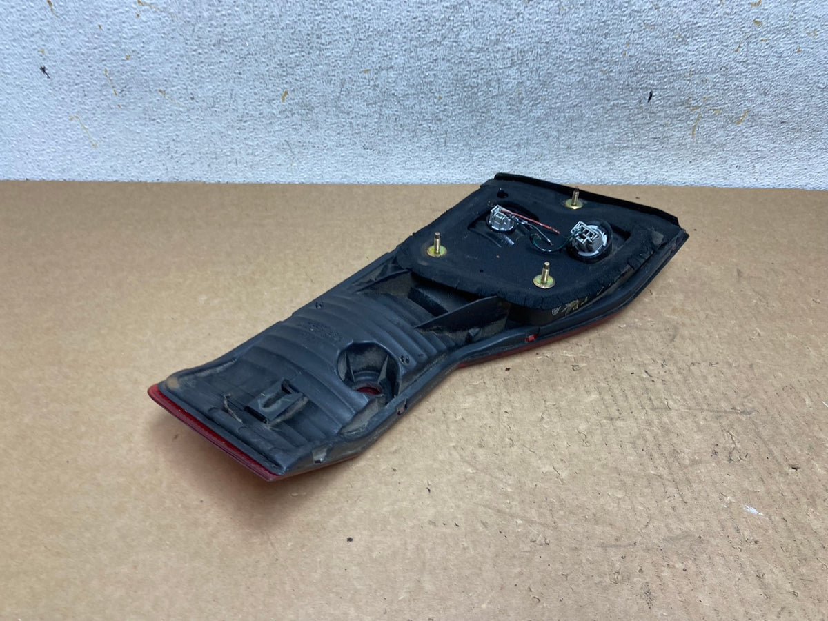1998 to 2000 Honda Accord Right Passenger Side Inner Tail Light AI3439 LK6