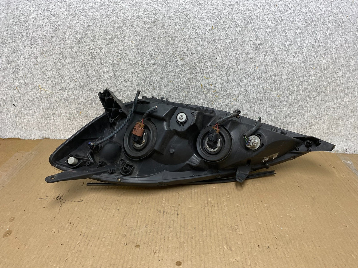 2006 to 2010 Toyota Sienna Right Passenger Rh Side Headlight Halogen AH3069 DW6