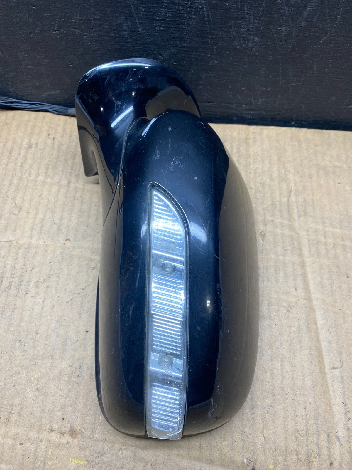 2007-2009 Mercedes E-Class Left Driver Side Door Mirror Turn Signal D23804