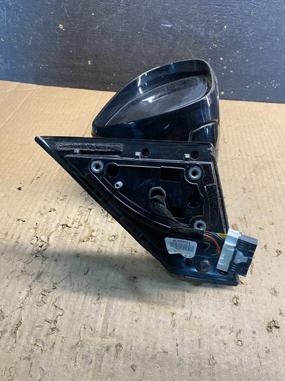 2016 to 2020 Kia Sorento Right Passenger Door Mirror Turn Signal OEM AB0452 MS4
