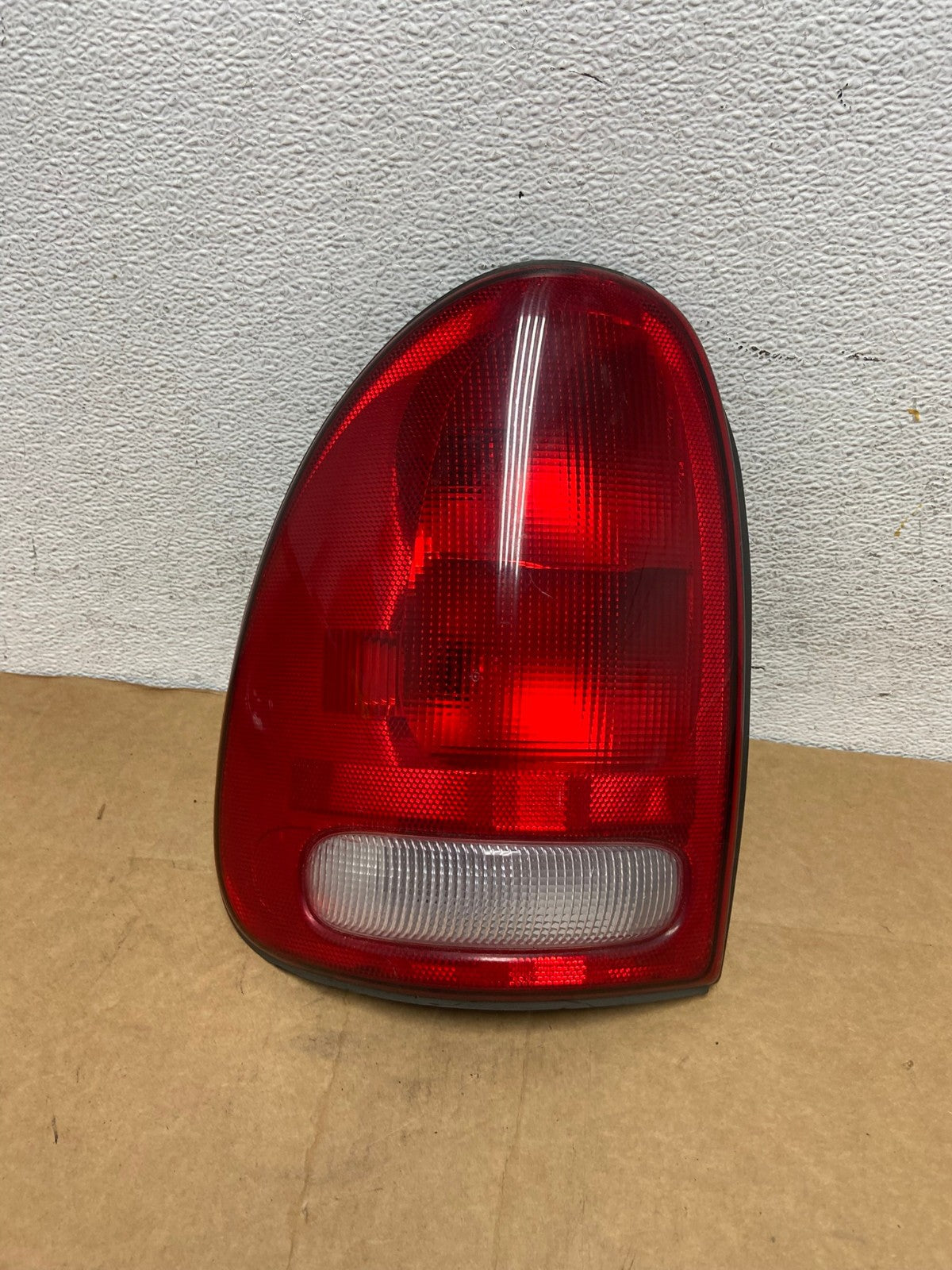 1998 to 2003 Dodge Durango Tail Light Left Driver LH Side AD4431 LK0