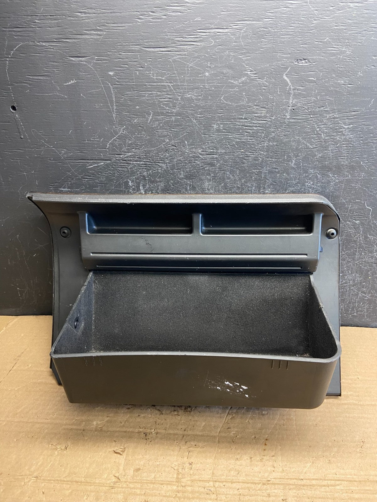 2011 to 2019 Ford Explorer Front Right Passenger Storage Glove Box af2253 DG6